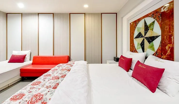 Click 21 Motel Busan