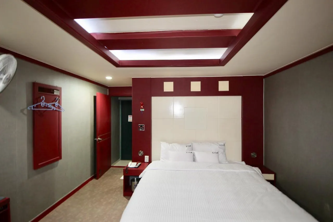 Click 21 Motel Busan 2*,