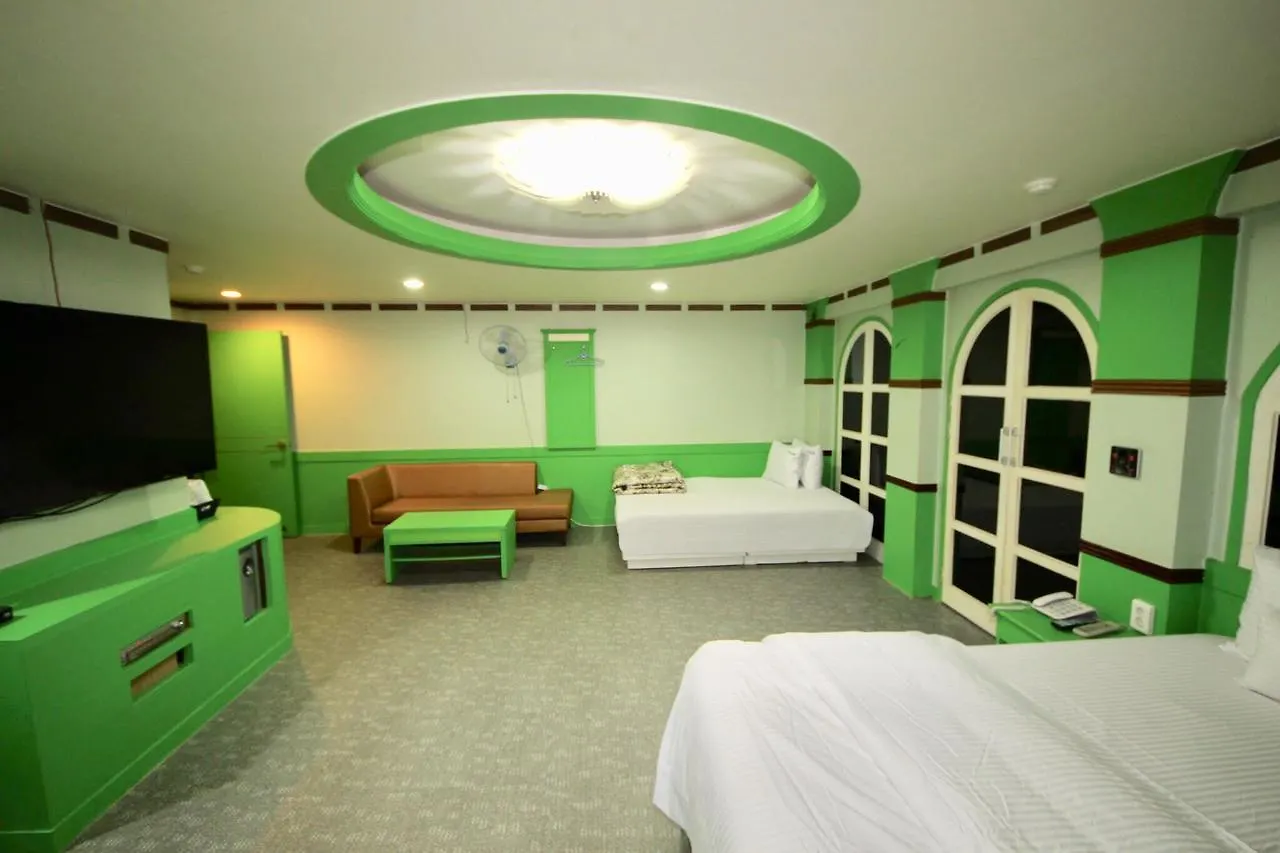 Click 21 Motel Busan 2*,  South Korea