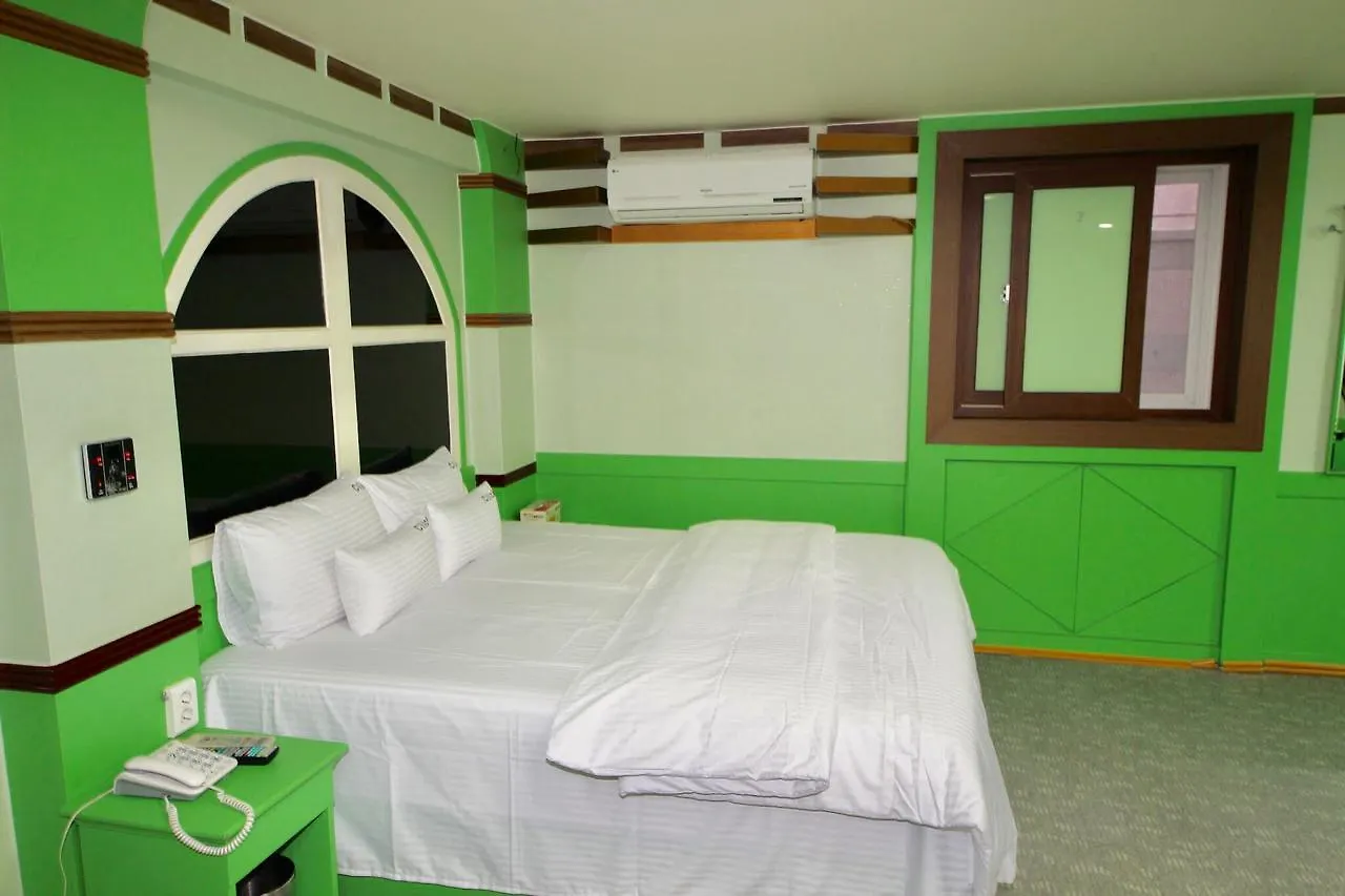 Click 21 Motel Busan